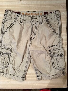 Rock Revival Men's Light Grey Cargo Shorts with Black Contrast Stitching